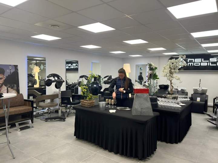 Réception 100 ans showroom boutique Grenoble